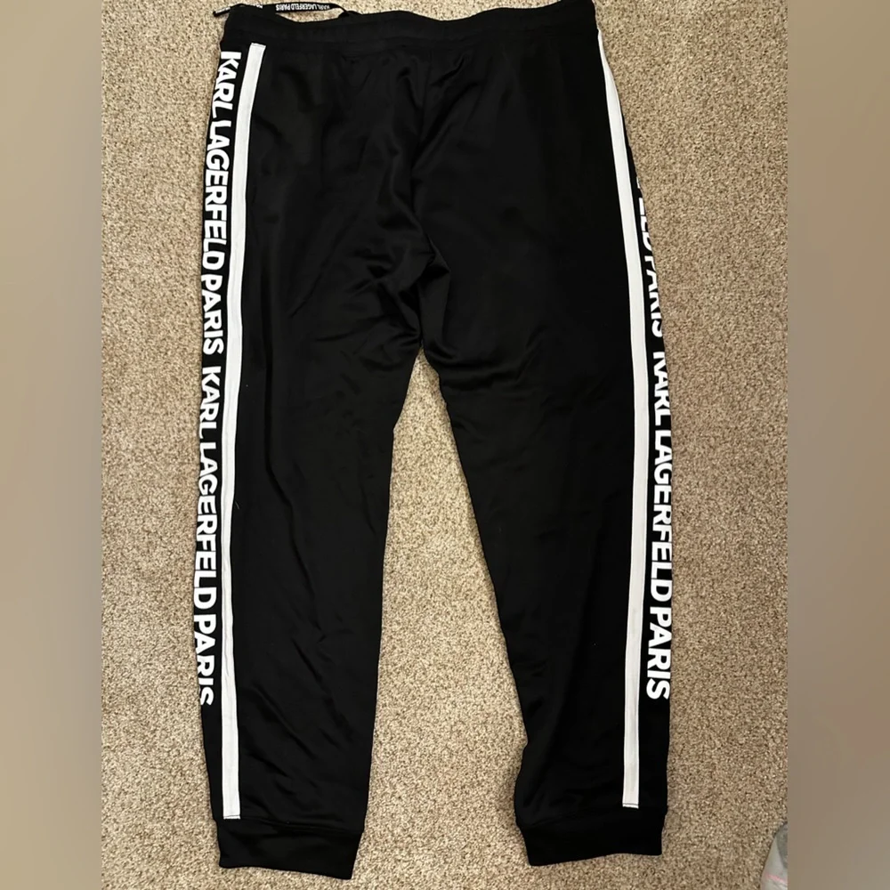Like New! $110 Karl Lagerfeld Paris Black Joggers with White Stripes sz L - Picture 8 of 15